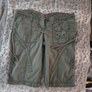No Boundaries Green Cargo Shorts with Decorative Stitching